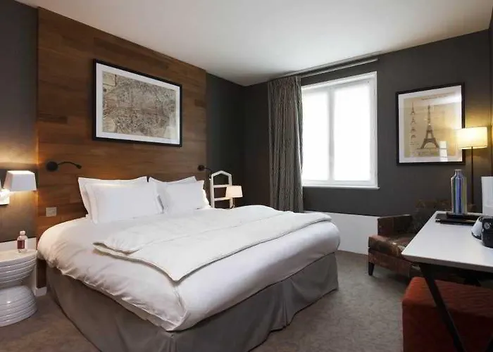 La Saint Germain Des Pres Paris